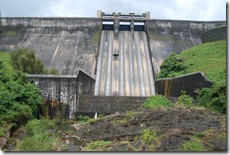 Sholayar dam